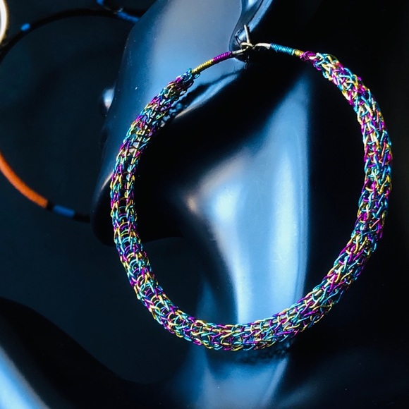 2.50” City Lights Wire Crocheted Hoop Earrings - Picture 7 of 8